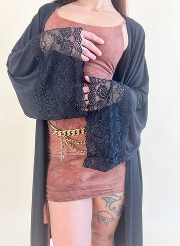 Lace Muse Duster 'Black'