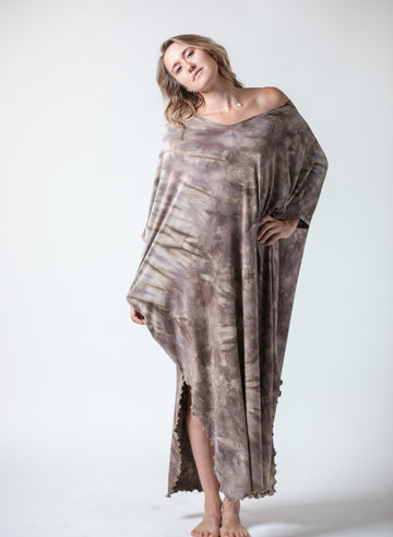 Priestess Kaftan (Curate the Rainbow)