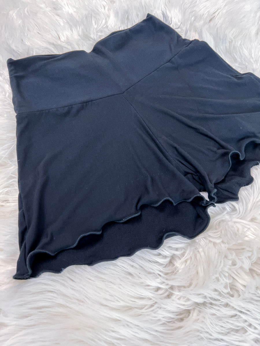 Ruffled Shorties 'Black' 2XL