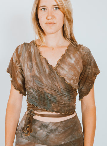 Wanderess Wrap-Top *Flutter Sleeve* (Curate the Rainbow)