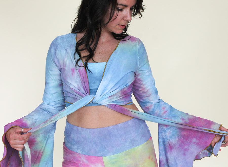 Wanderess Wrap-Top *Bell Sleeve*