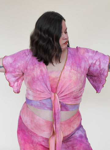 Wanderess Wrap-Top *Flutter Sleeve*