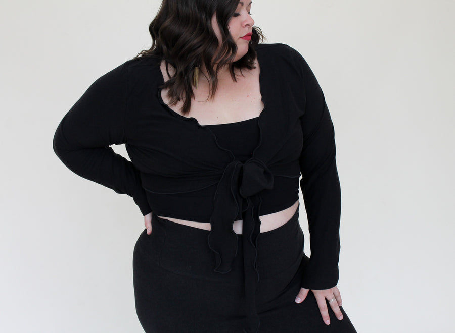 'Black' Long Sleeve Wanderess Wrap-Top