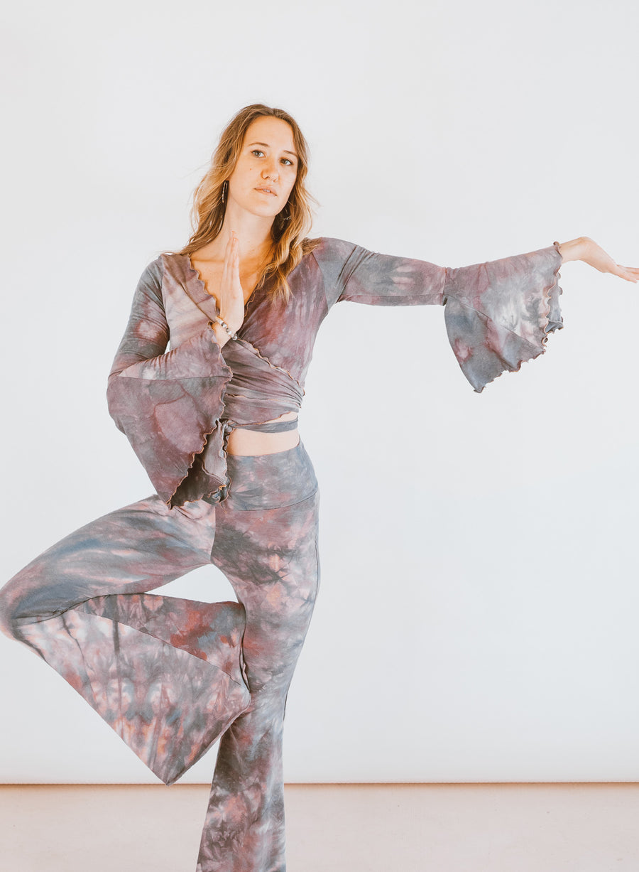 Wanderess Wrap-Top *Bell Sleeve* (Curate the Rainbow)